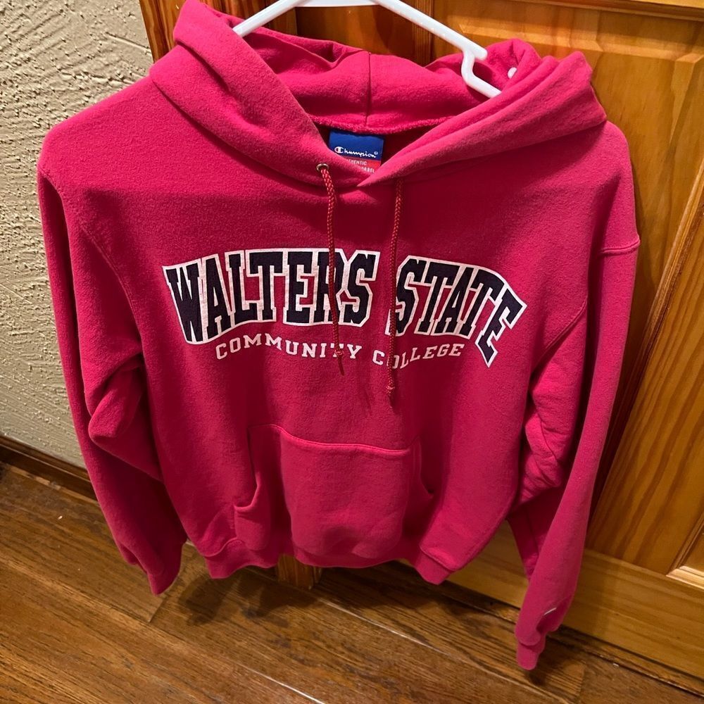 (NWOT) Walters State community college size small hoodie